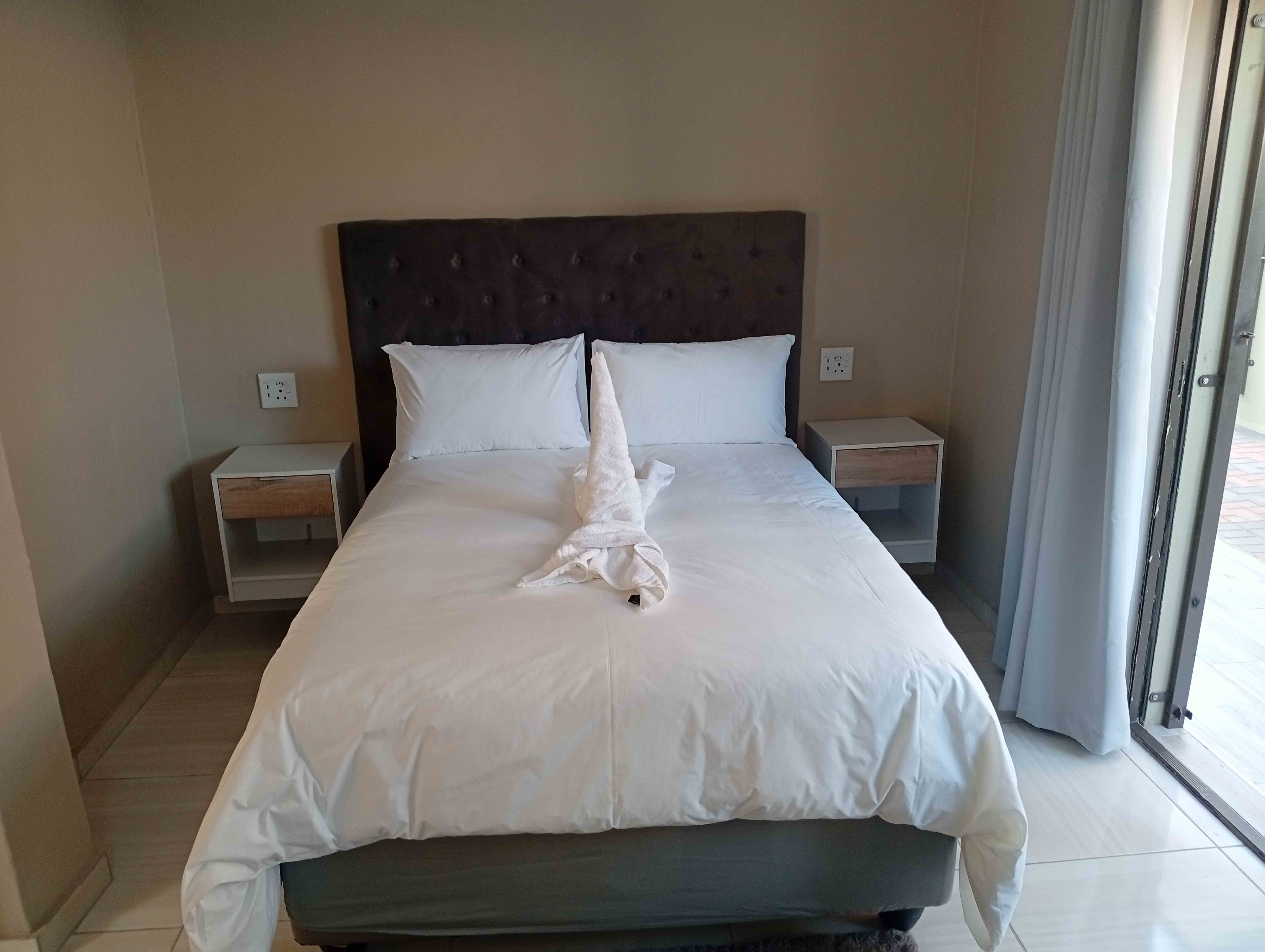 Room 7 (Ensuite - Fully furnished)