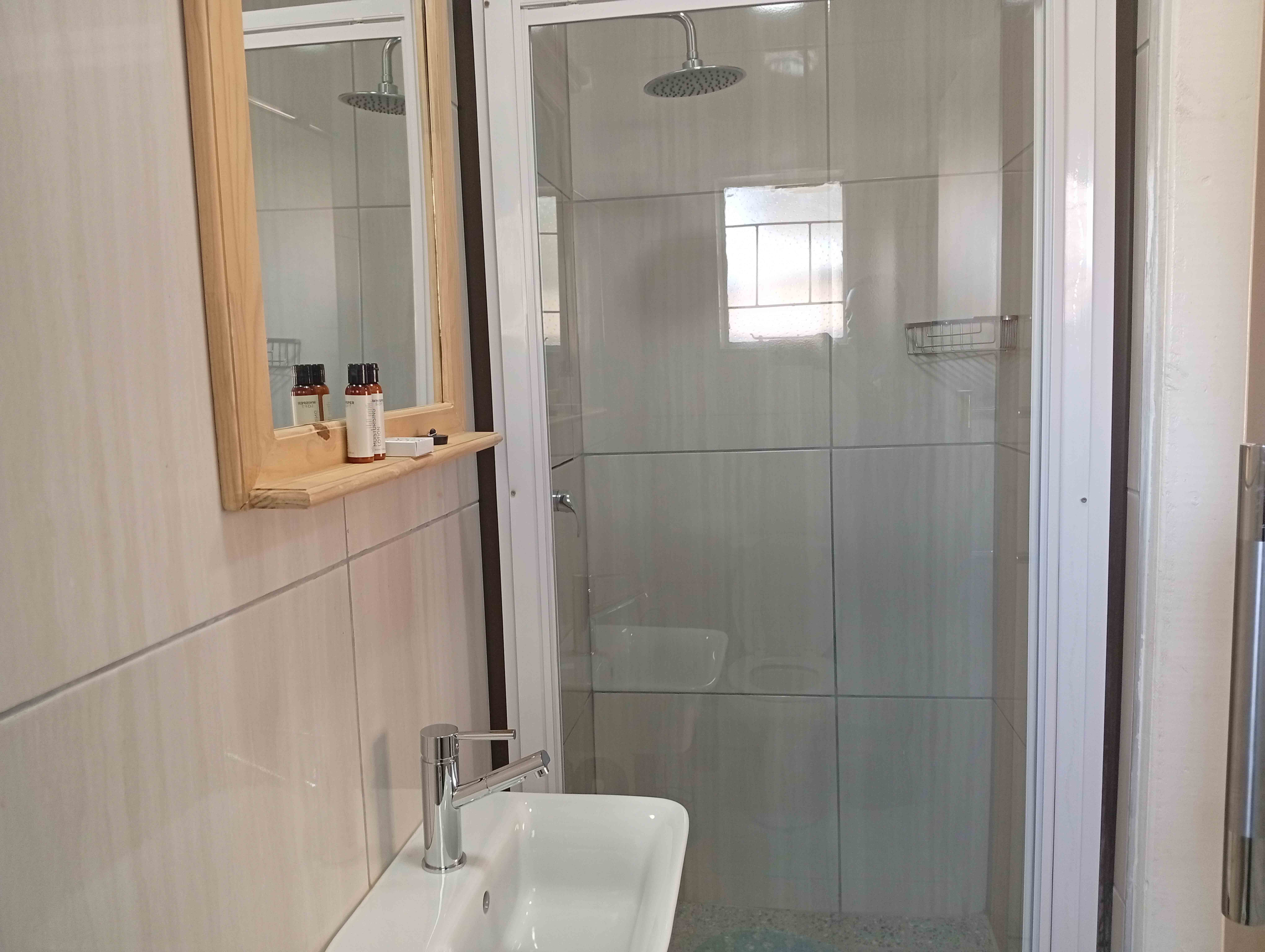 Room 4 (Ensuite - Fully furnished)