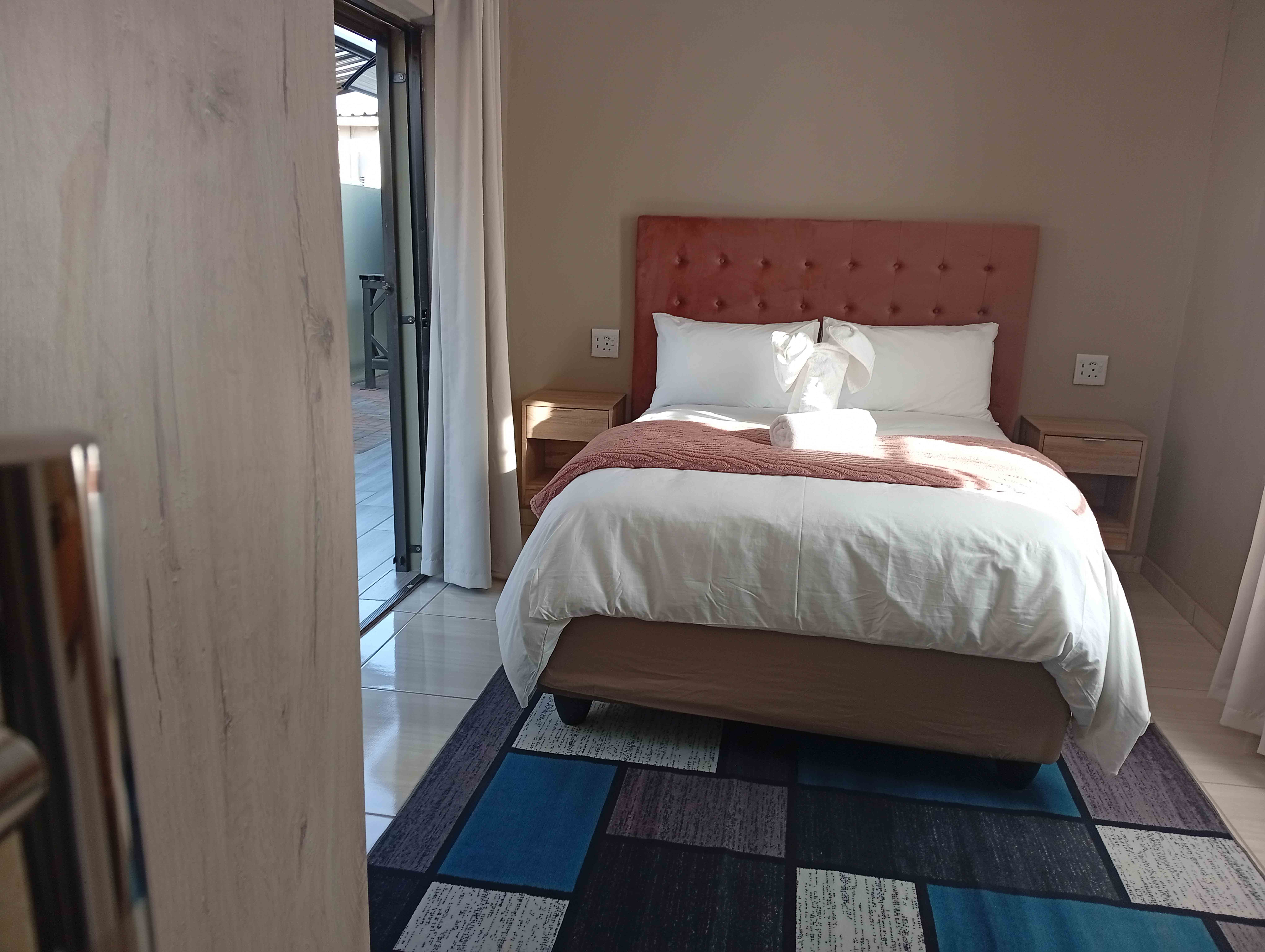 Room 6 images