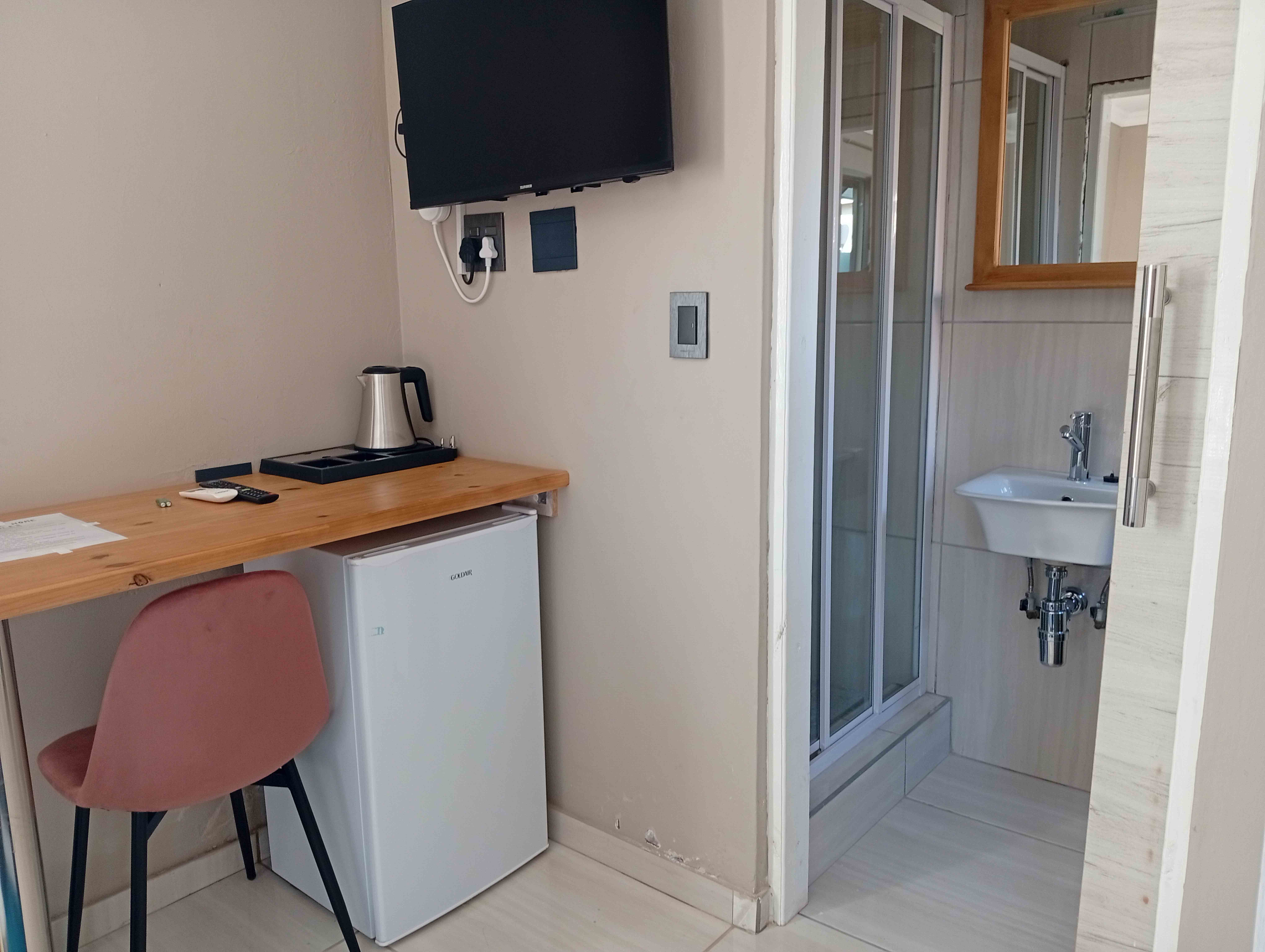 Room 6 images